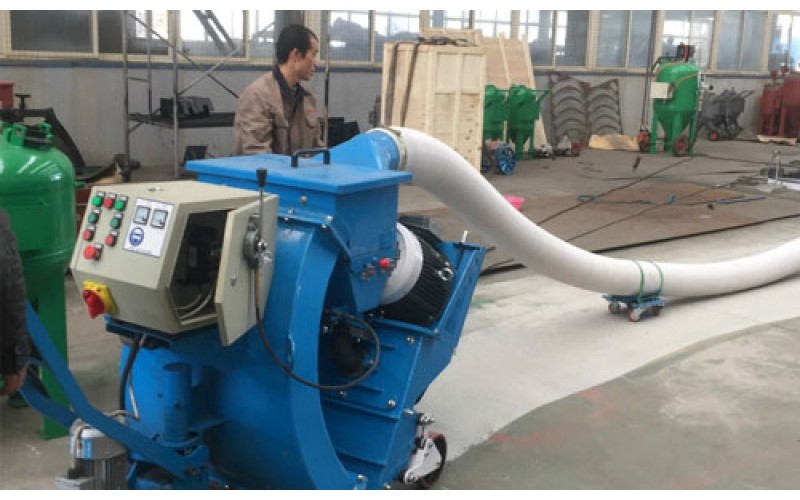 Road shot blasting machine can maintain highway